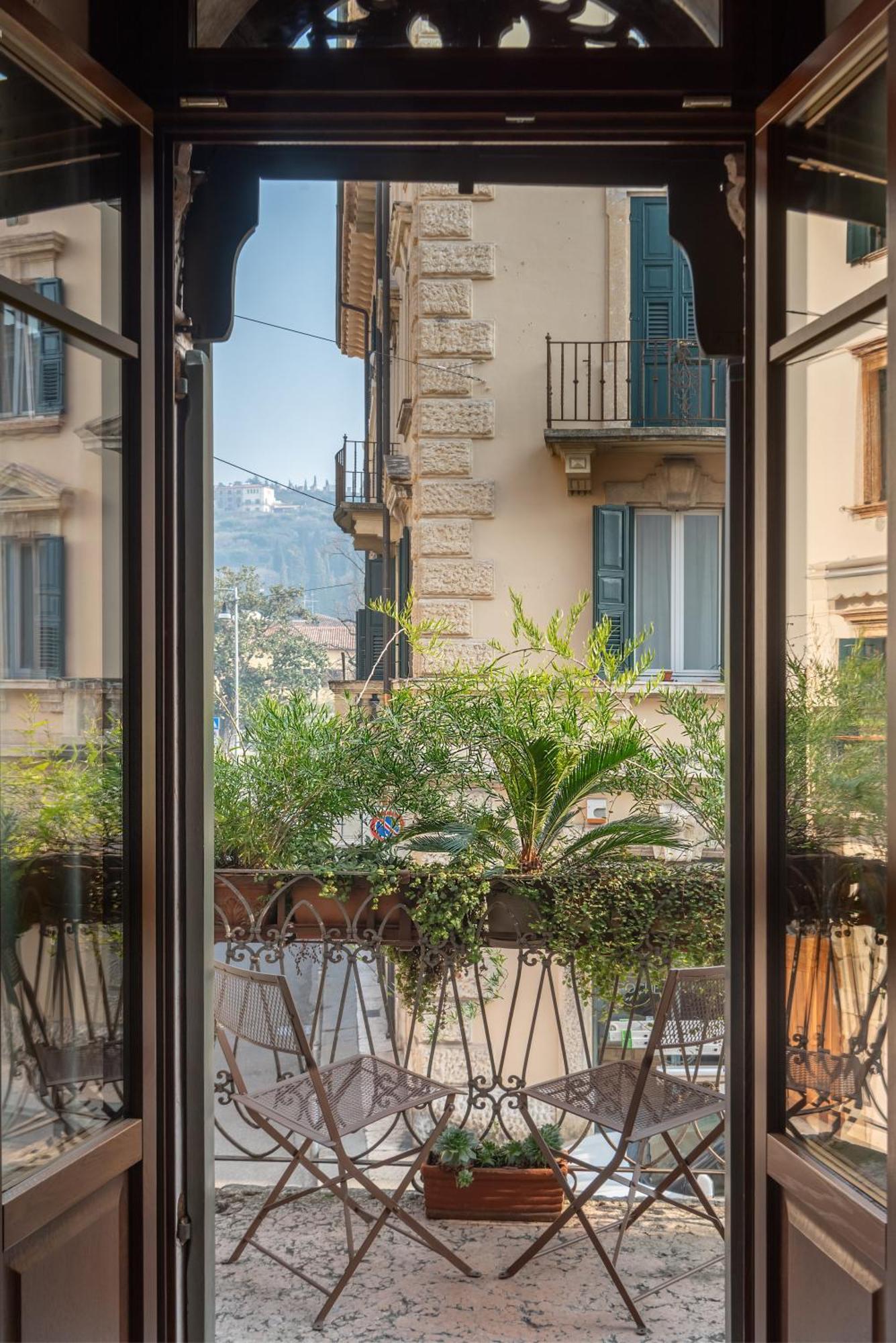 Residenza Roccamaggiore Verona Exterior foto