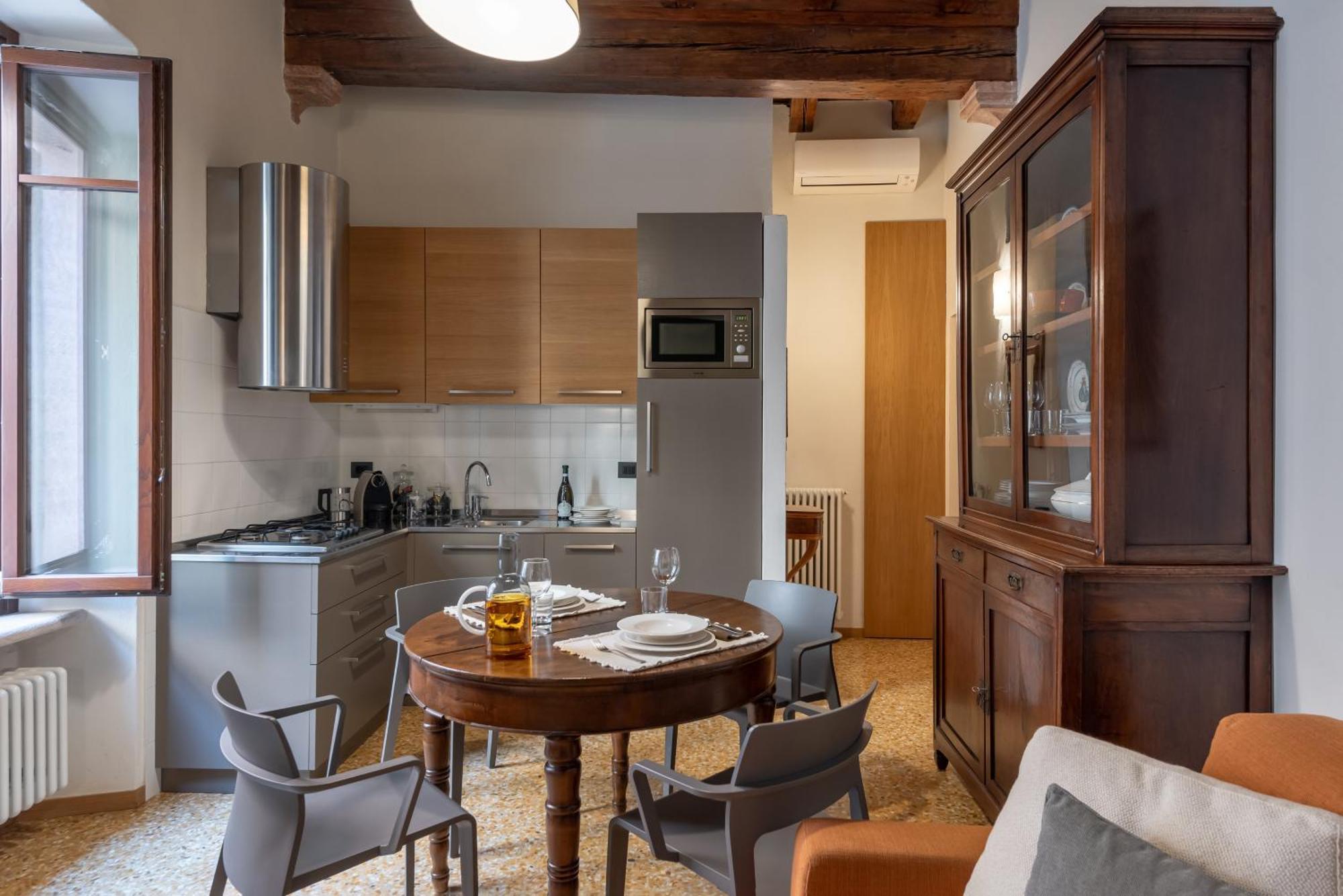 Residenza Roccamaggiore Verona Exterior foto