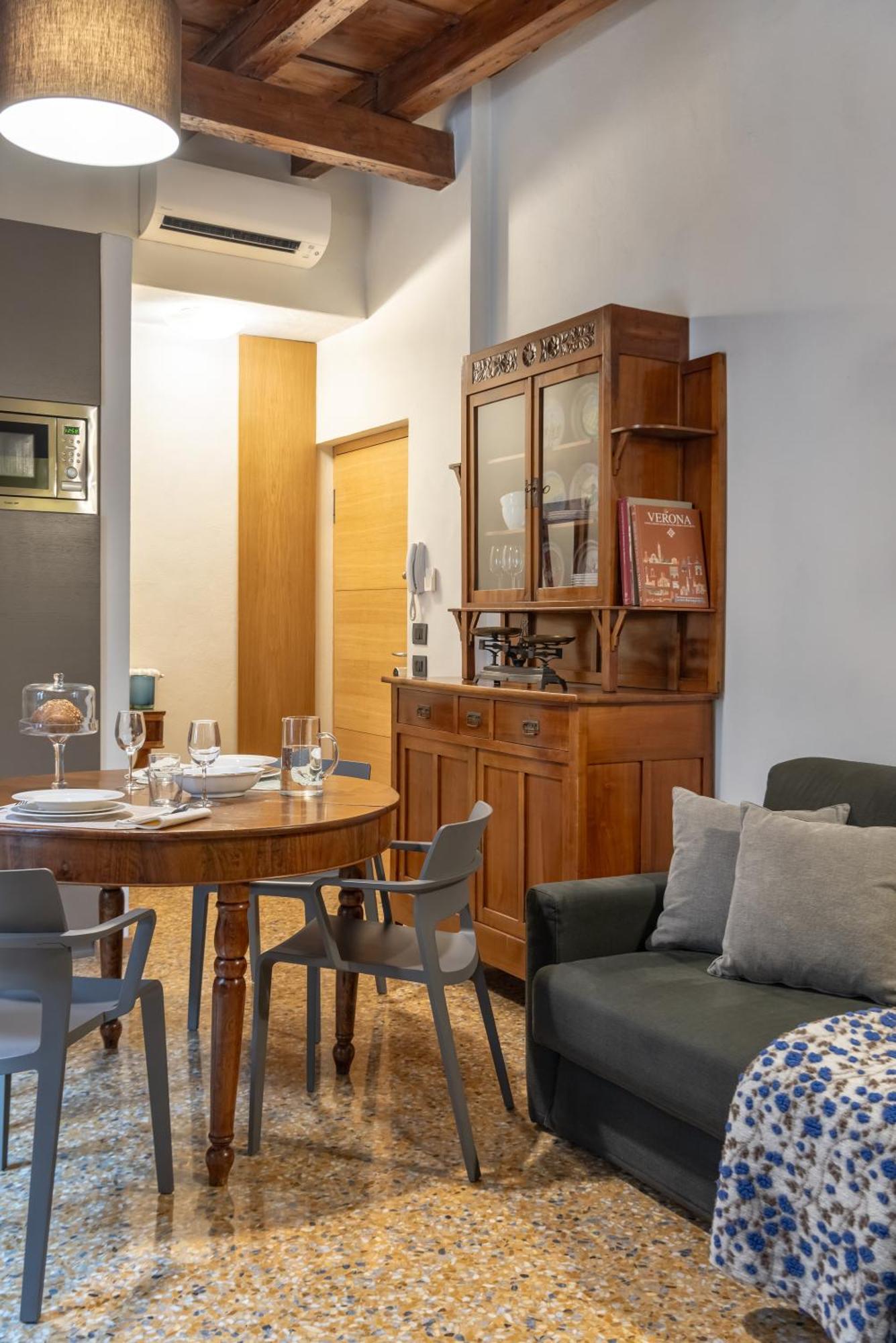 Residenza Roccamaggiore Verona Exterior foto