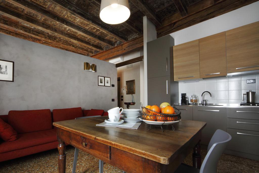 Residenza Roccamaggiore Verona Exterior foto